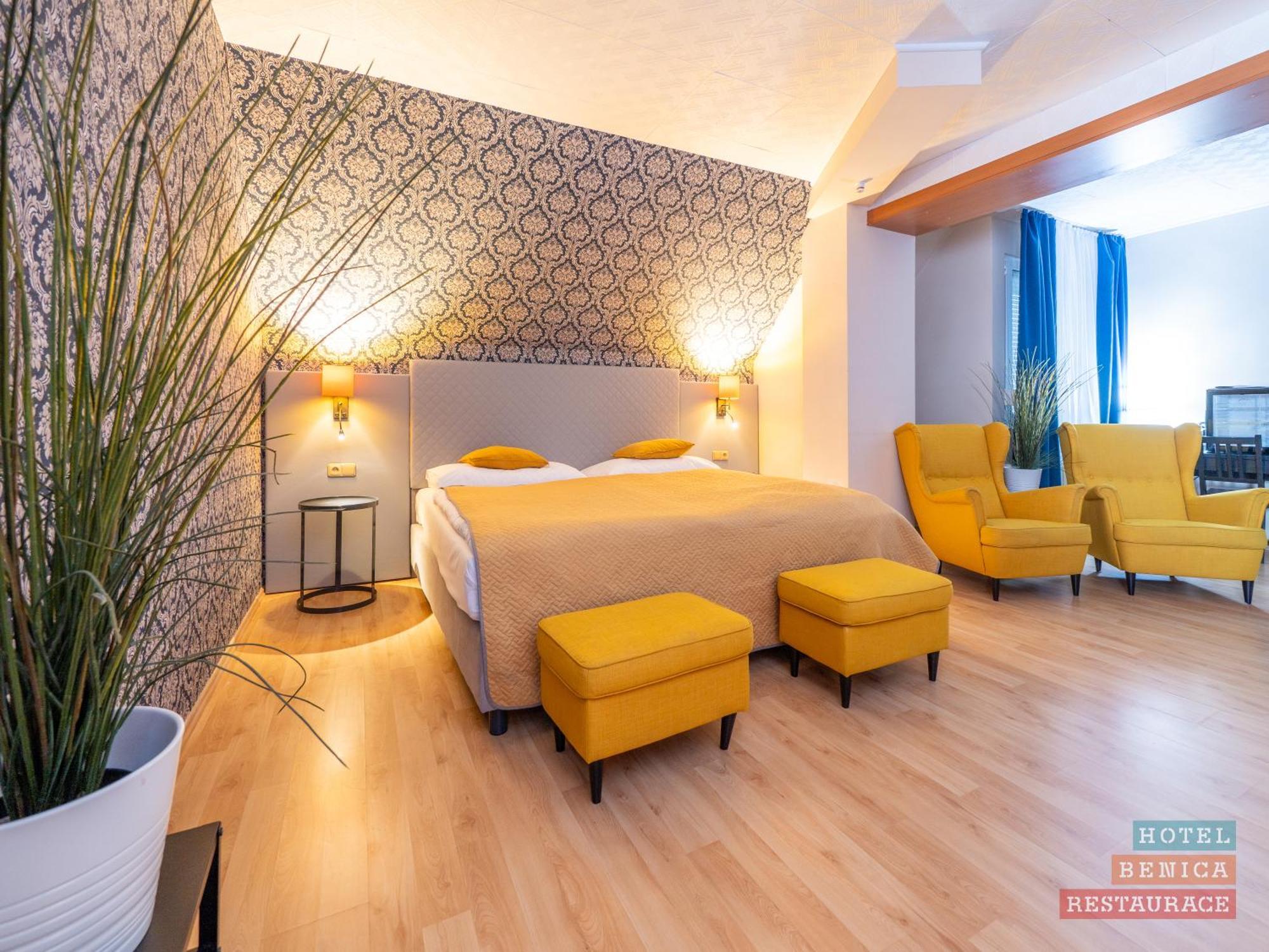 Hotel Benica Benesov  Exteriör bild