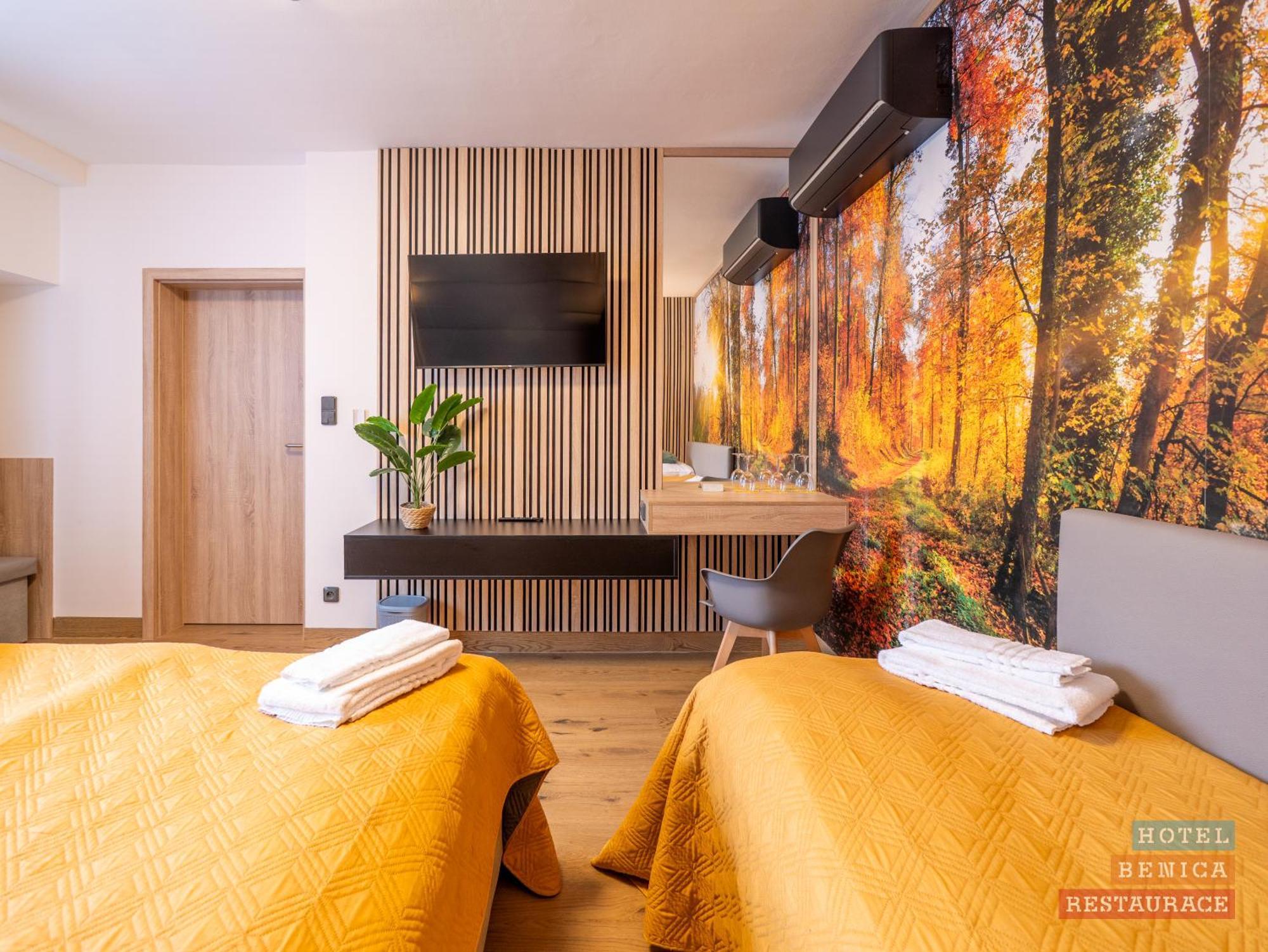 Hotel Benica Benesov  Exteriör bild